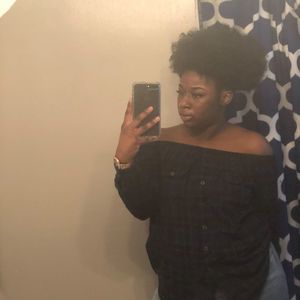 Meet your Posher, Leah